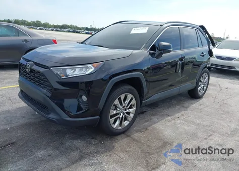 2021 Toyota Rav4 Xle Premium z USA, uszkodzony, nr VIN 2T3C1RFV0MC126315